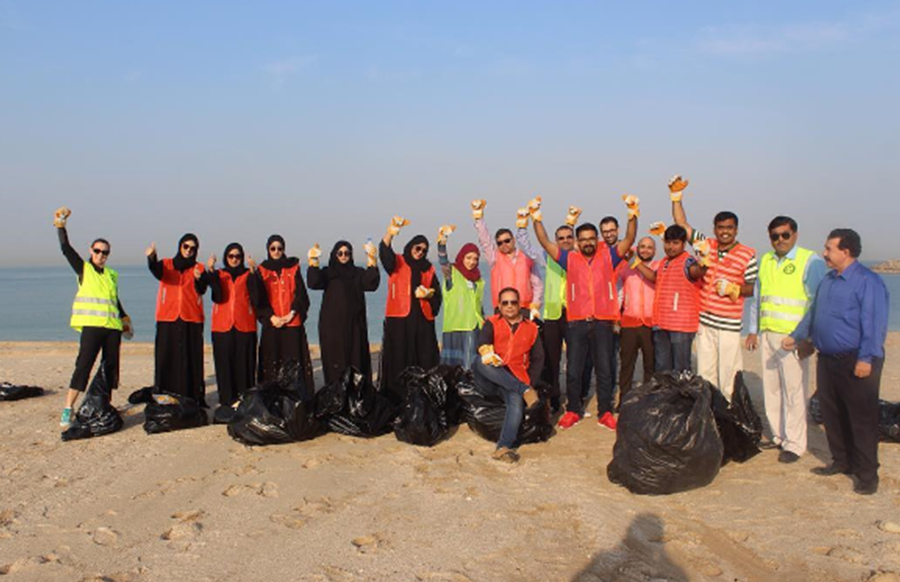 Read more about the article حملة نظفوا الإمارات