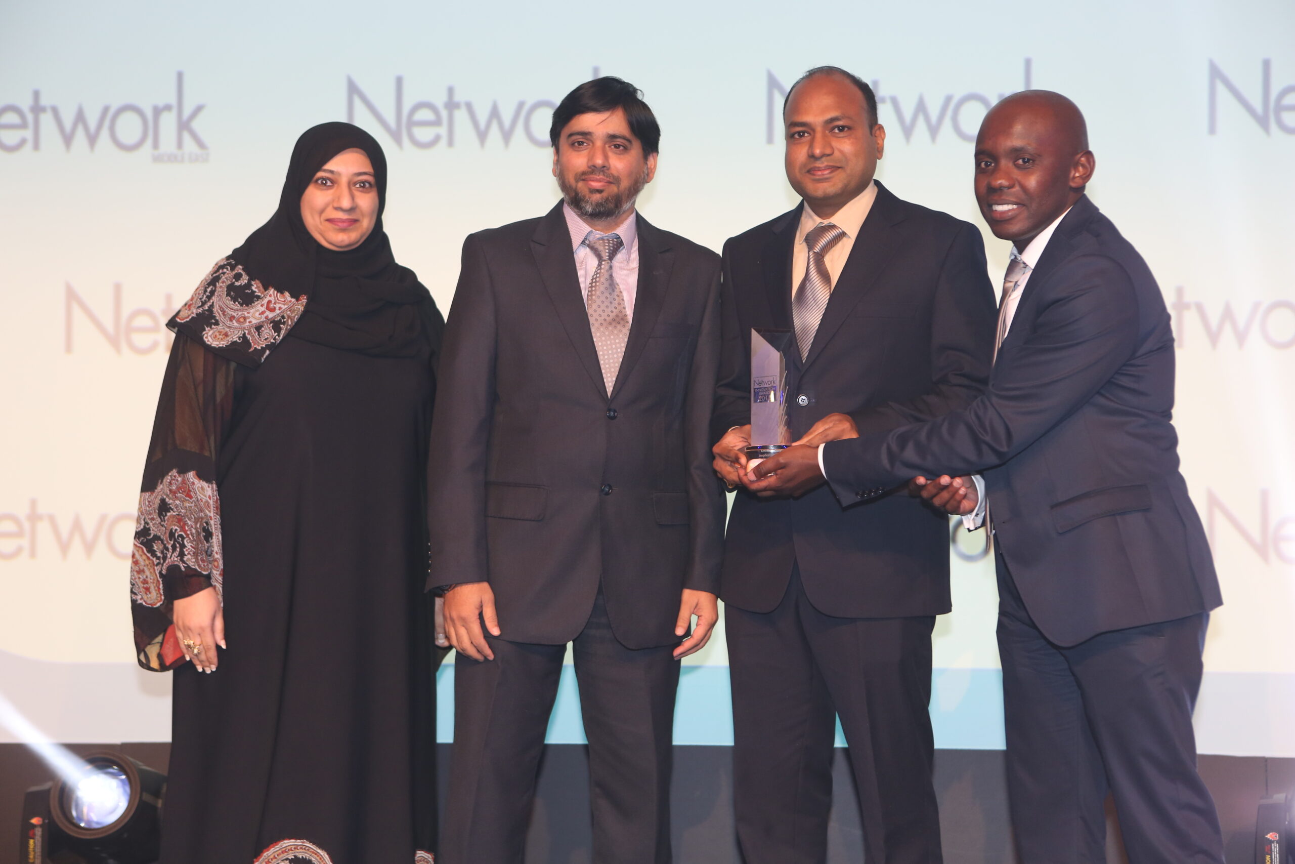 Read more about the article فازت هيئة الحكومة الإلكترونية في جائزة الإبتكار التقني في الشرق الأوسط لعام 2015